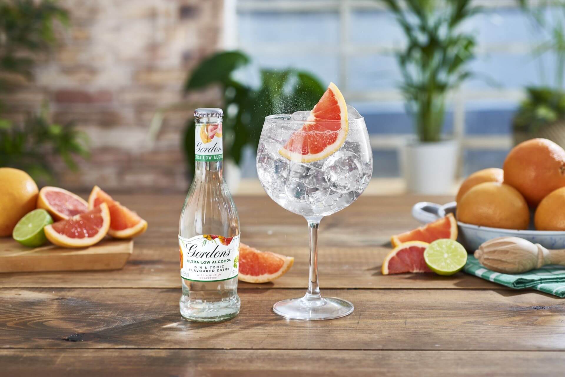 Gordon's Ultra-Low Alcohol G&T Grapefruit (4 x 250ml)